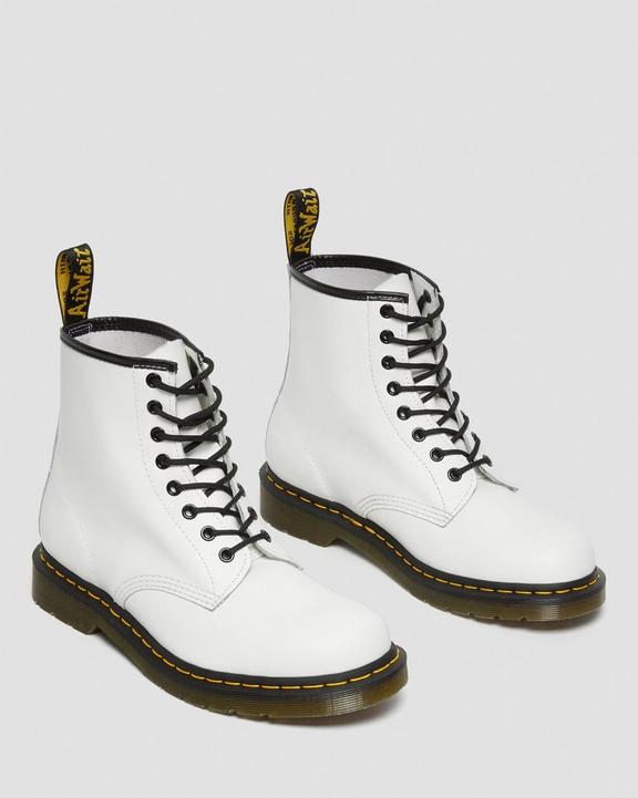 DR.MARTENS~1460 8 Eye Boot White Smooth