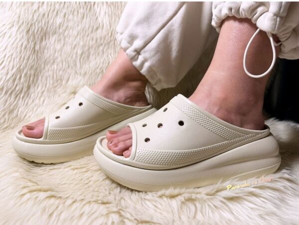 Crocs-CRUSH META Slide Bone 209045 קרוקס לנשים CROCS Women's Shoes