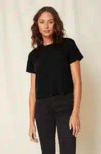 AMO- BABE TEE BLACK