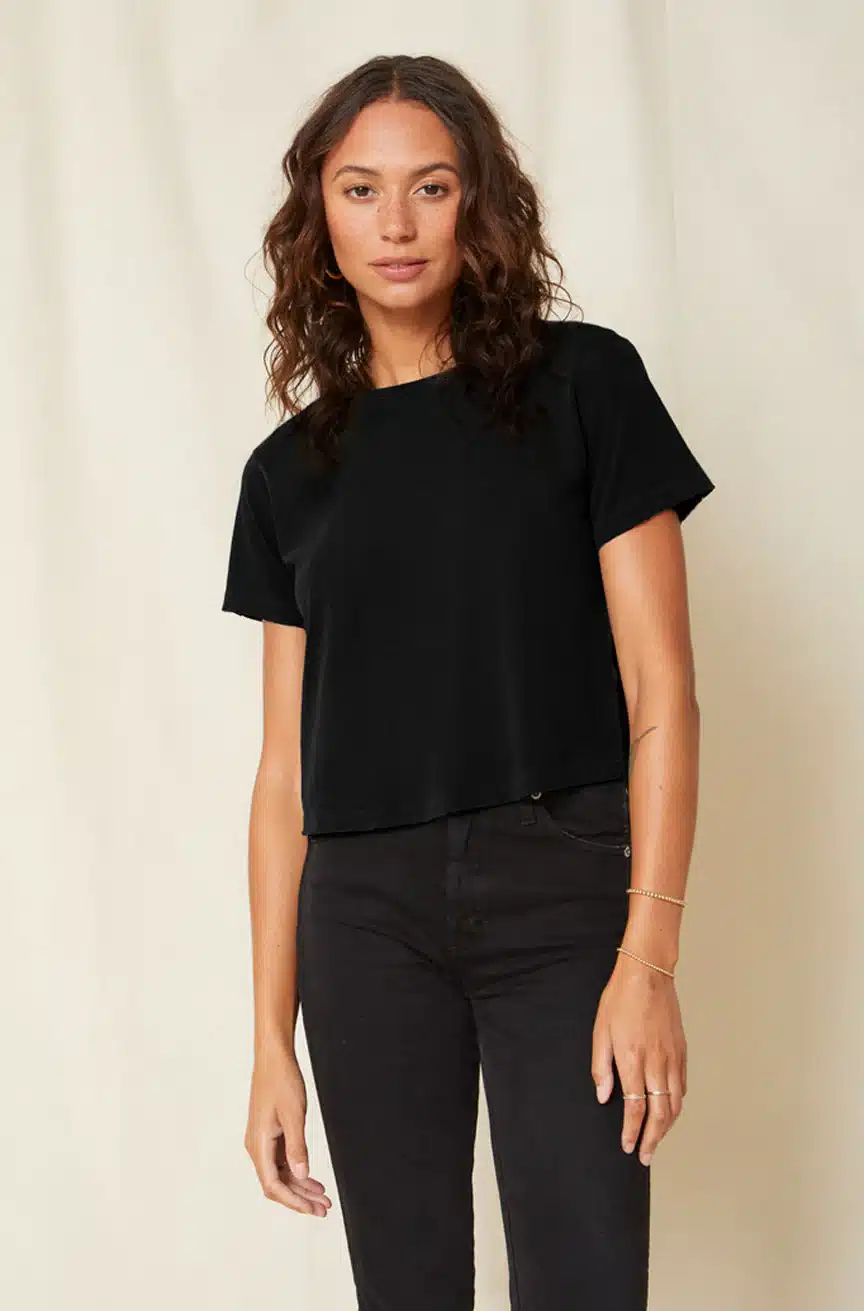 AMO- BABE TEE BLACK