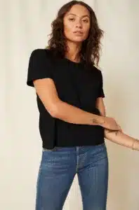 AMO – BABE TEE BLACK