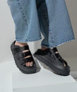 UGG – GOLDENGLOW SLIDE BLACK
