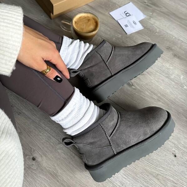 UGG – Classic Ultra Mini Platform Charcoal