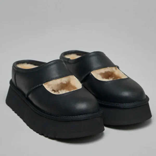 UGG-BEA LEATHER MARY JANE BLACK
