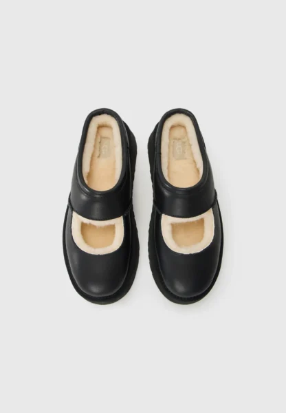 UGG-BEA LEATHER MARY JANE BLACK