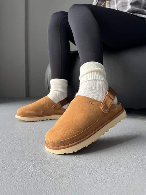 UGG-GOLDENSTAR CLOG CHESTNUT