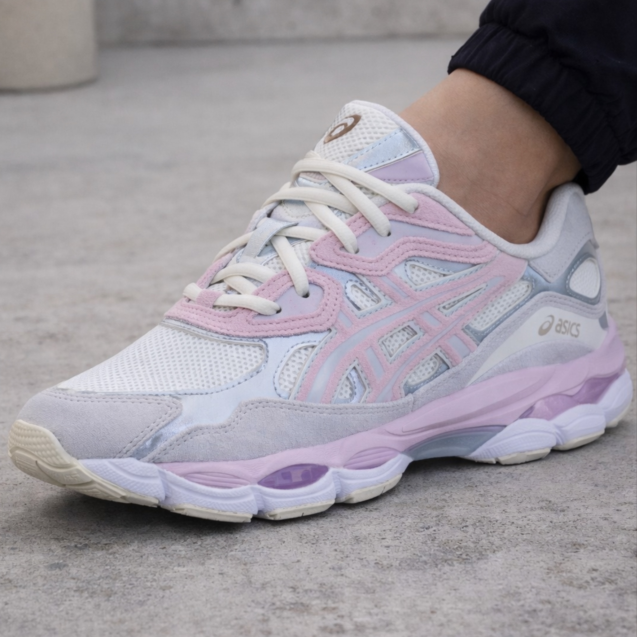 ASICS-GEL-NYC CONCRETE/BARELY ROSE 1203A383-028