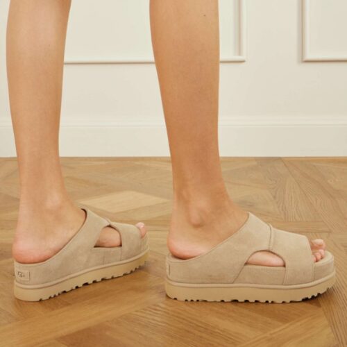 UGG-GOLDENSTAR HI CUTOUT SLIDE SANDAL SAND 1175132-SAN