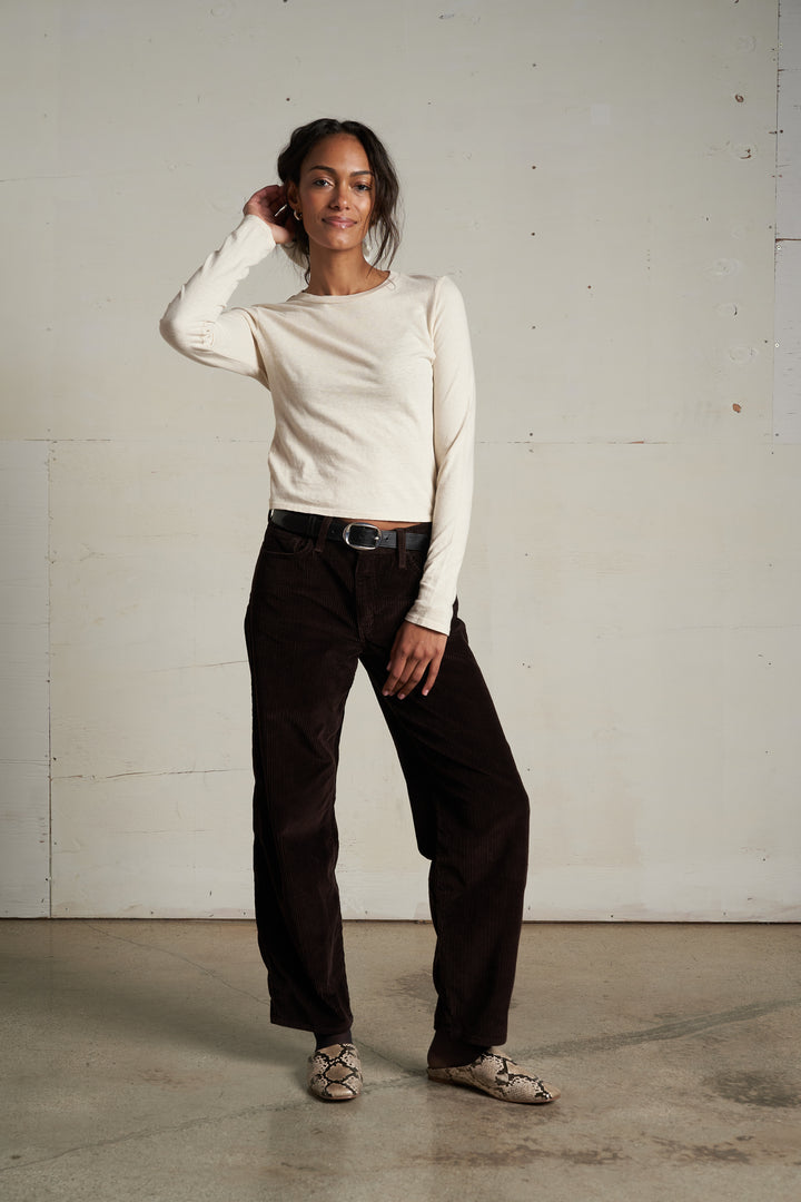 PERFECT WHITE TEE–JAMIE RECYCLED COTTON CREW TEE SUGAR