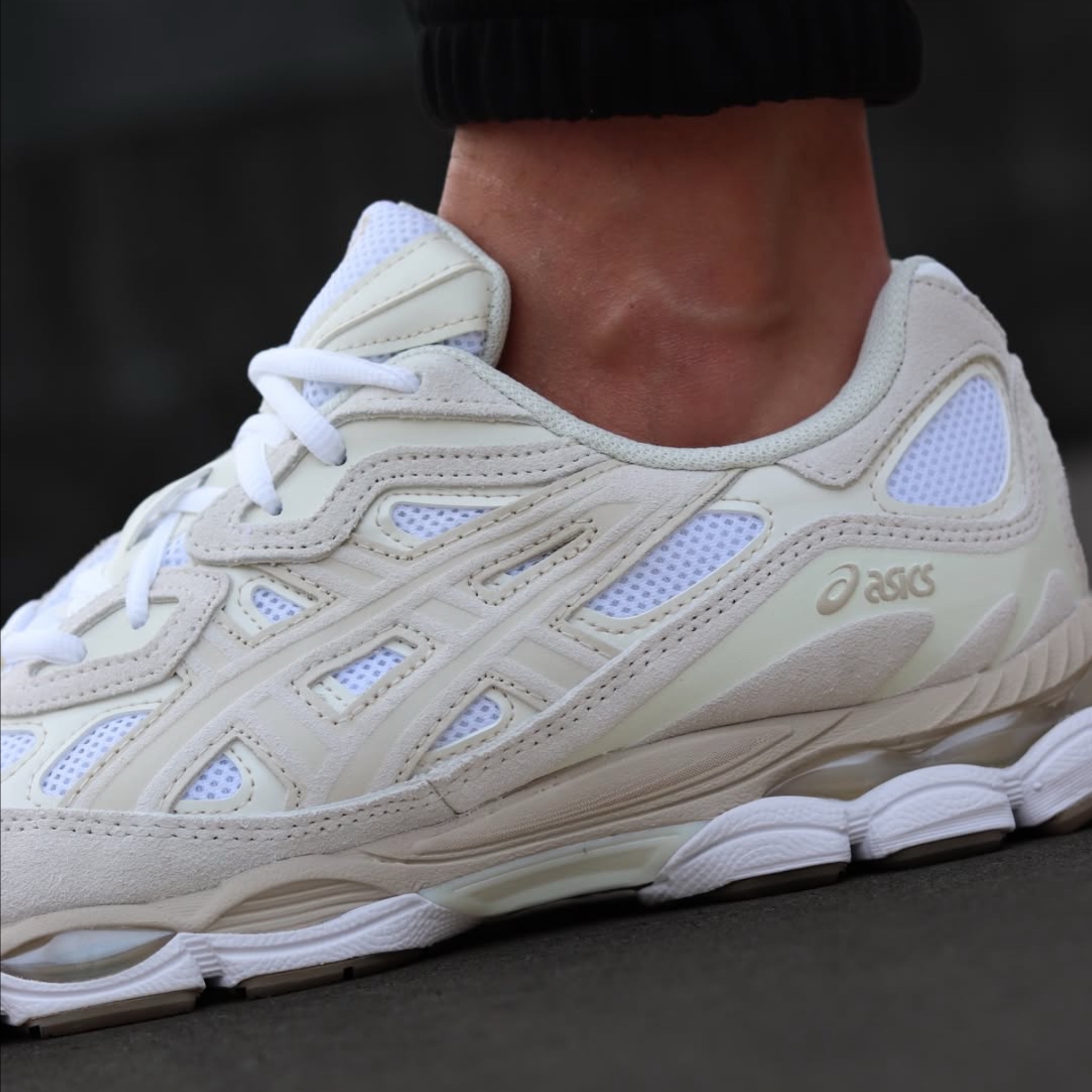 ASICS-GEL-NYC WHITE / FEATHER GREY 1203A663-102