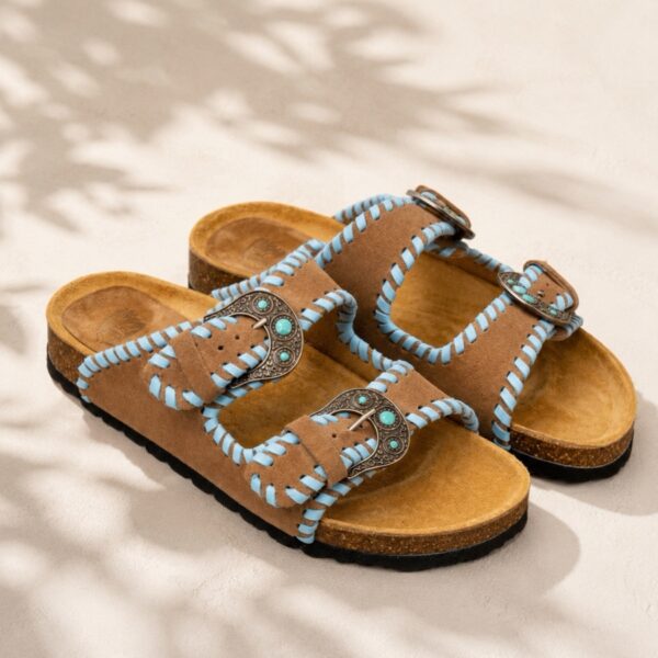 TAJI-BUCKLE BEAT SUEDE MINK SKY