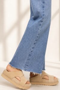 UGG-GOLDENSTAR HI CUTOUT SLIDE SANDAL SAND 1175132-SAN