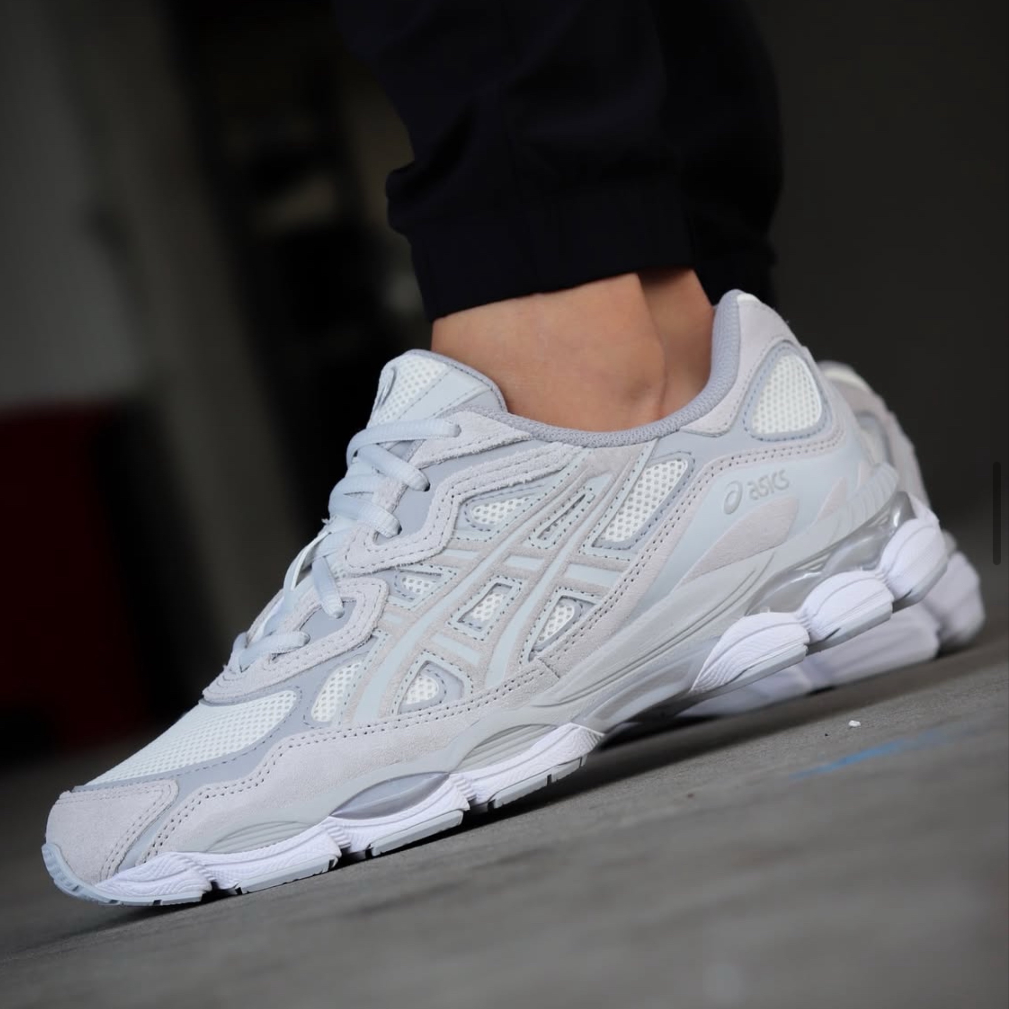 ASICS-GEL-NYC CREAM / CLOUD GREY 1203A663-101