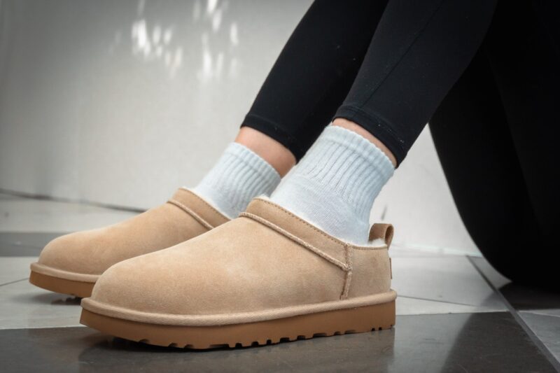 UGG-Classic Micro Sand