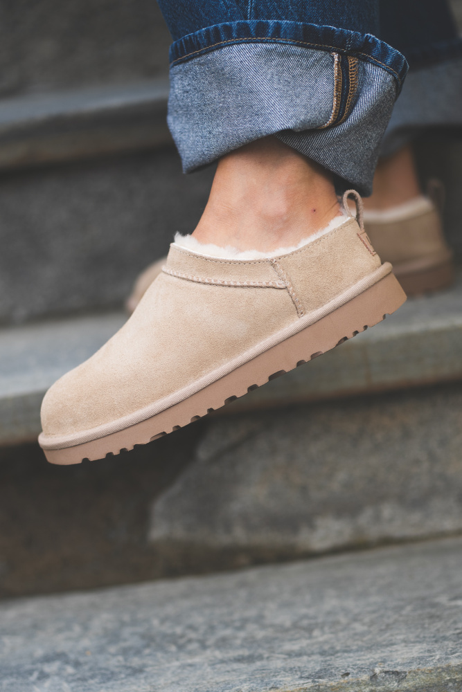 UGG-Classic Micro Sand