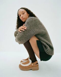 UGG-NEW HEIGHTS ESMEE CLOG CHESTNUT