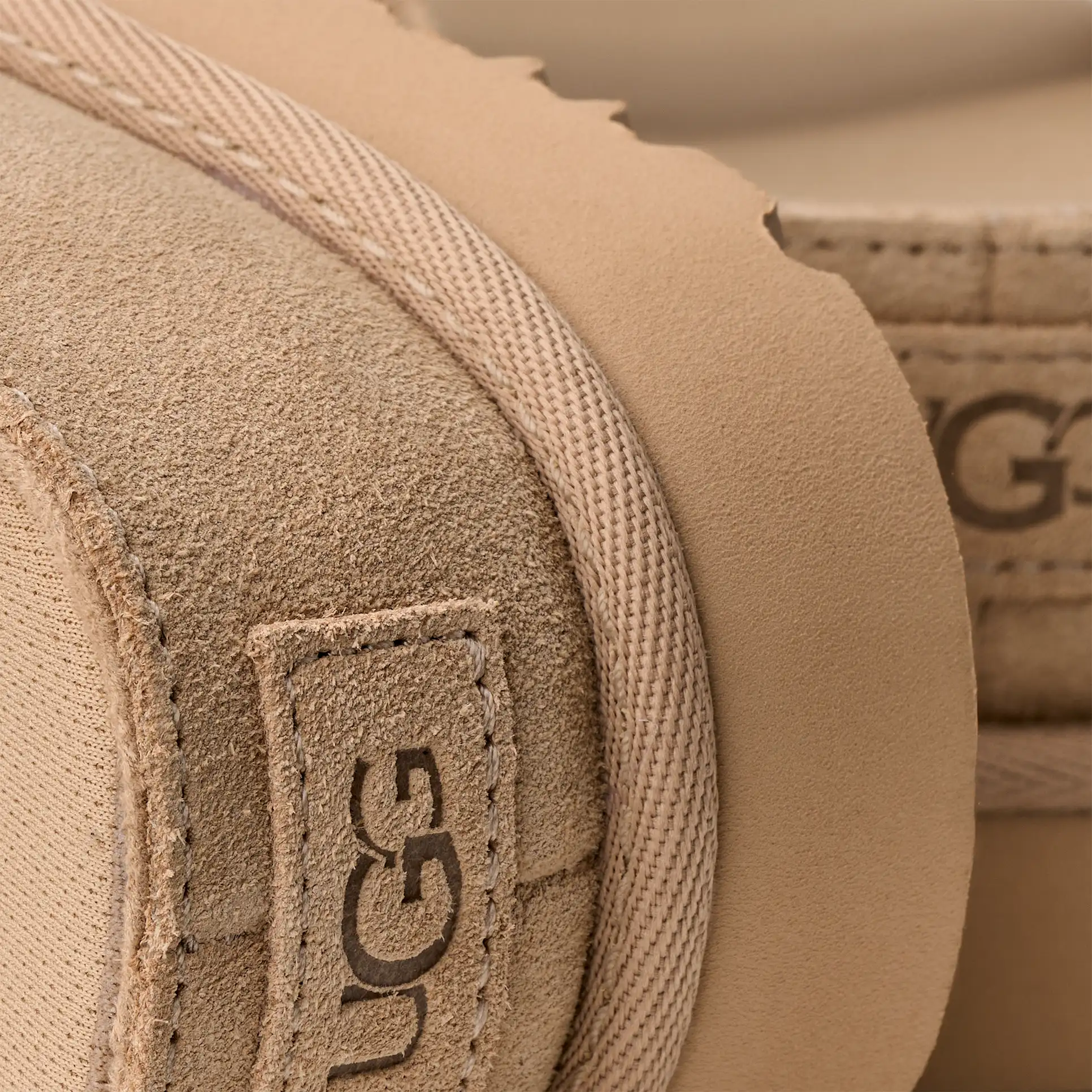 UGG-GOLDENSTAR HI CUTOUT SLIDE SANDAL SAND 1175132-SAN