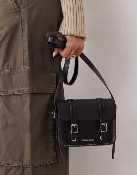 DR. MARTENS – 7 INCH LEATHER CROSSBODY BAG BLACK AB098001