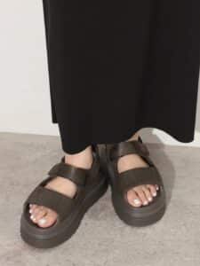 UGG-GOLDENGLOW EMBOSSED SANDAL DENSE SMOKE