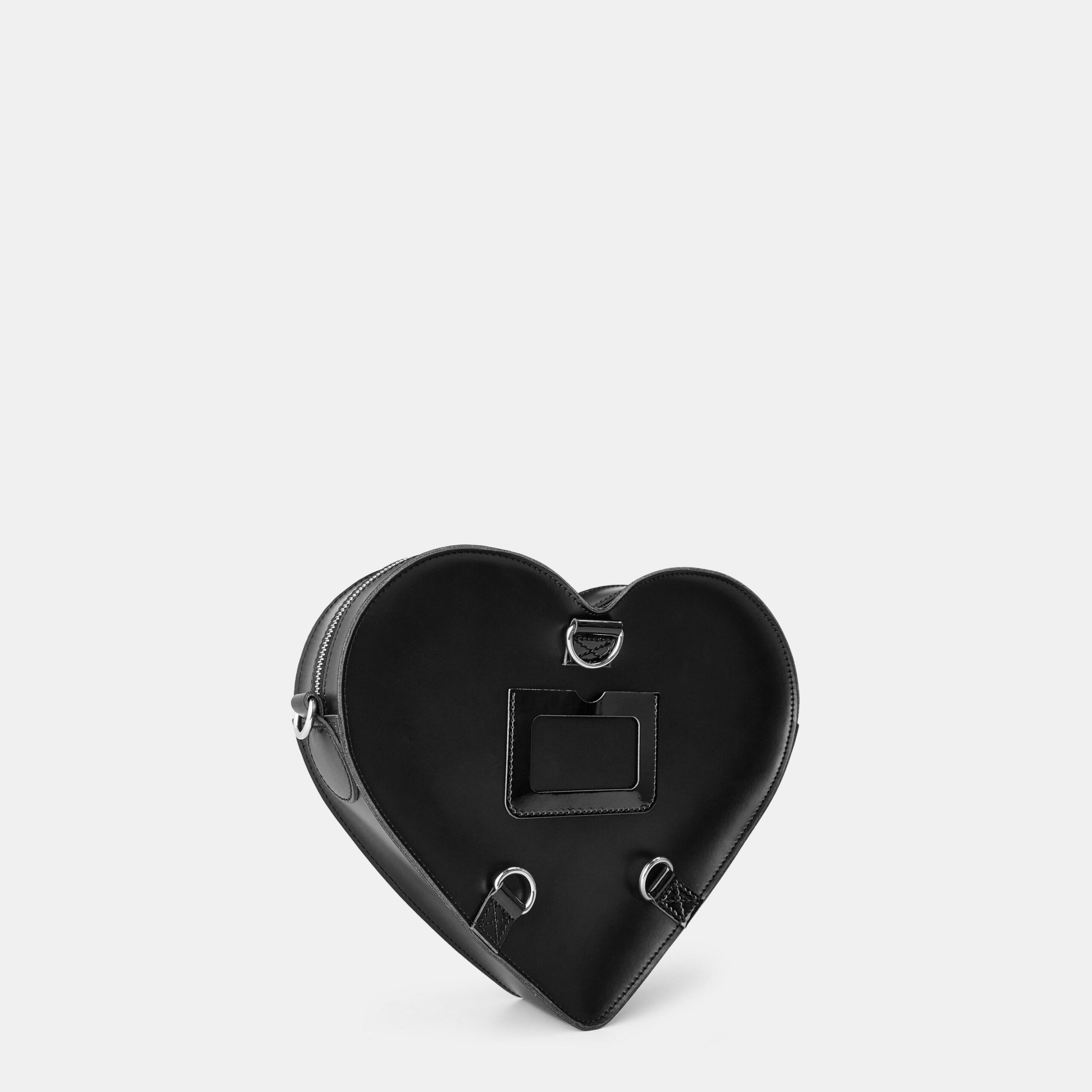 DR. MARTENS – HEART BACKPACK BLACK LEATHER AC807033