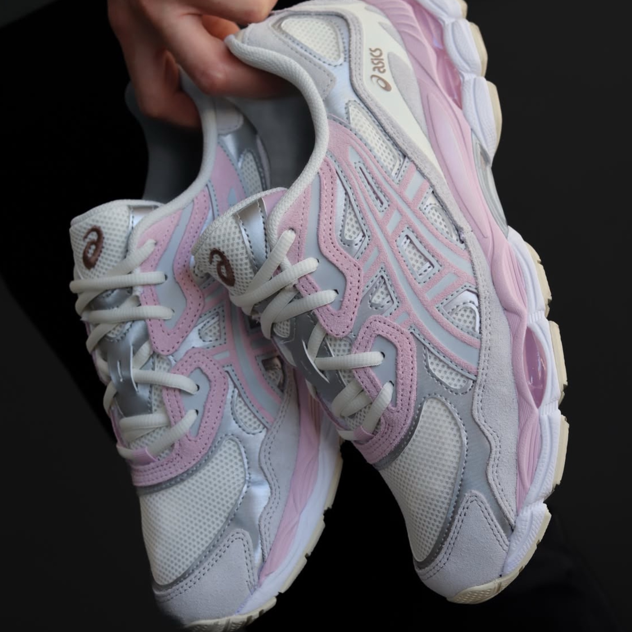 ASICS-GEL-NYC CONCRETE/BARELY ROSE 1203A383-028