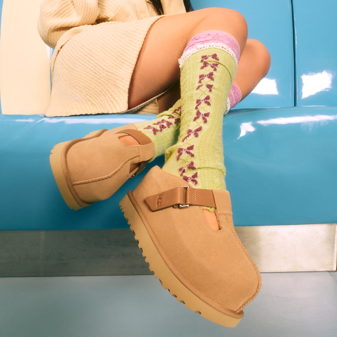 UGG-GOLDENSTAR HI CLOG CHESTNUT 1167550-CHESTNUT