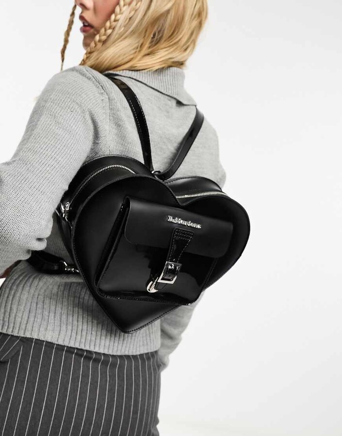 DR. MARTENS – HEART BACKPACK BLACK LEATHER AC807033