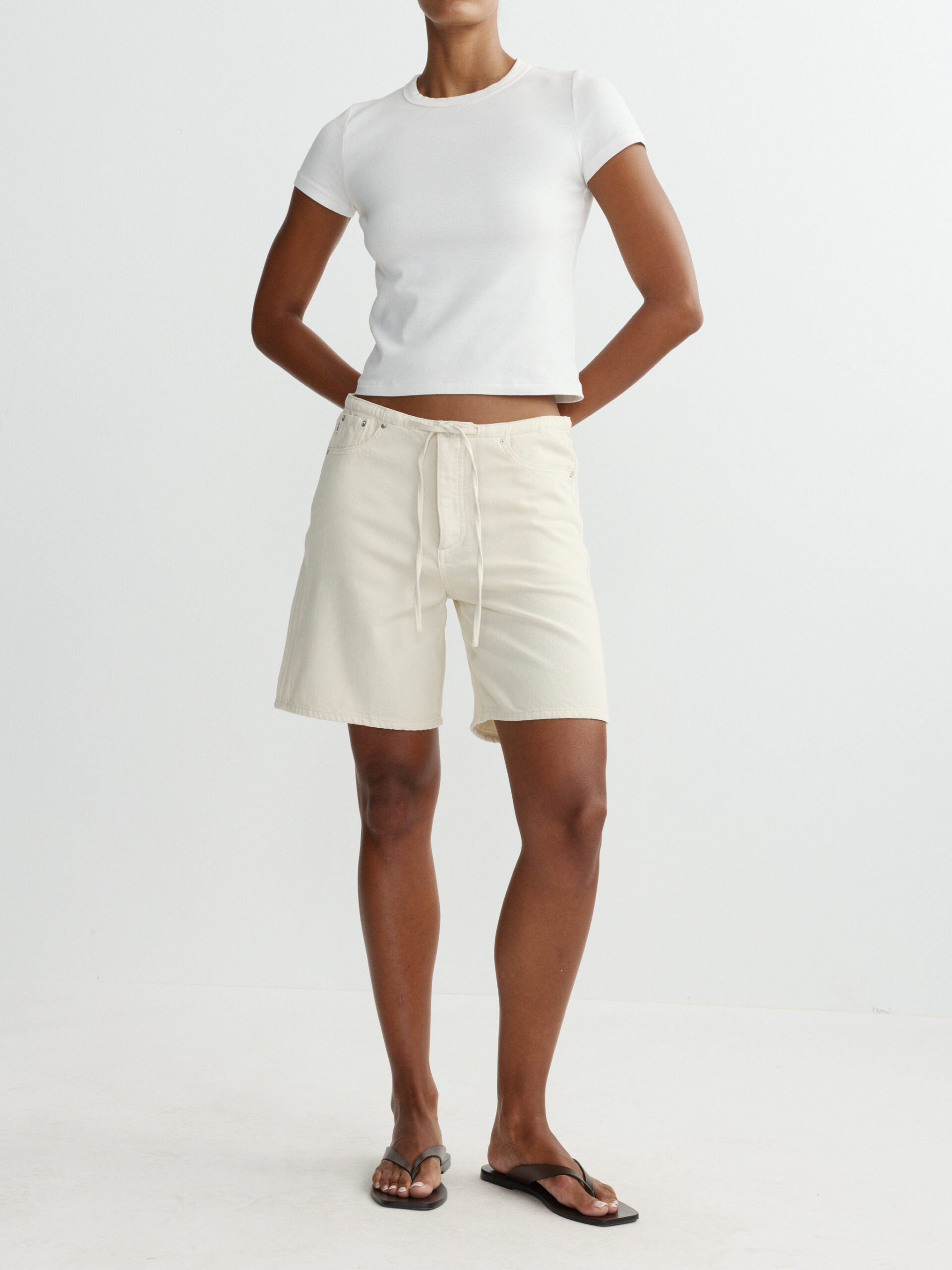 DL1961-SIENNA LOW SLUNG RELAXED SHORTS ECRU AURA