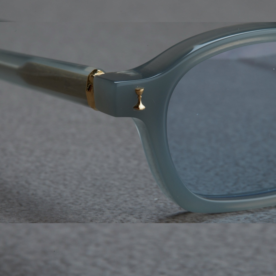 ARTUS-AMO SUNGLASSES MILKY GREY