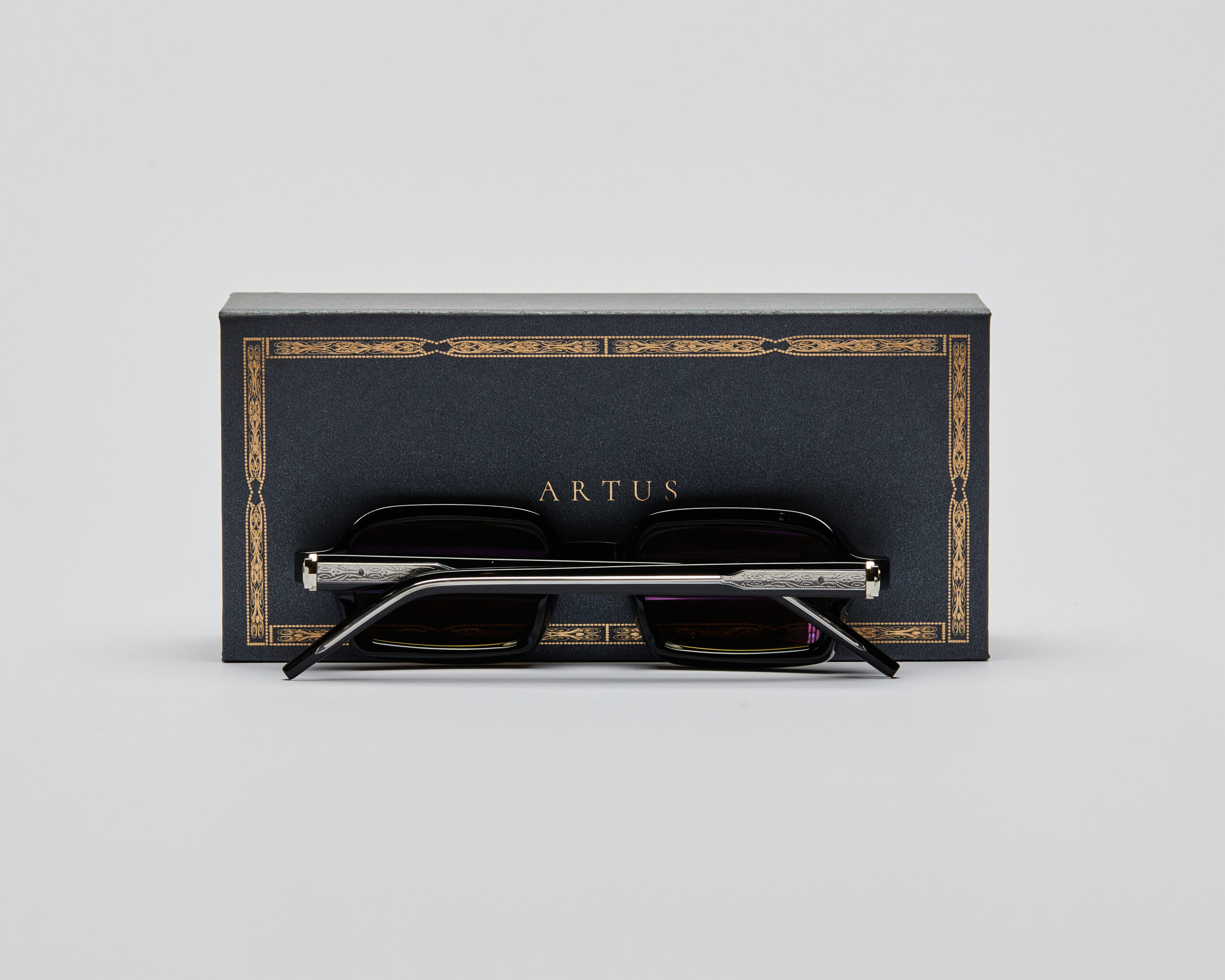ARTUS-AMO SUNGLASSES MILKY GREY