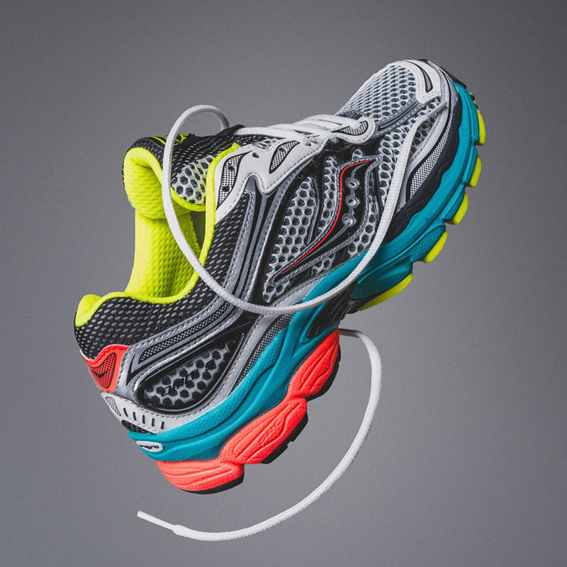SAUCONY-PROGRID OMNI 9 SILVER MUTANT