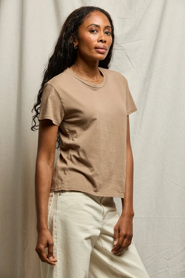 PERFECT WHITE TEE-HARLEY BOXY CREWNECK TEE MOCHA