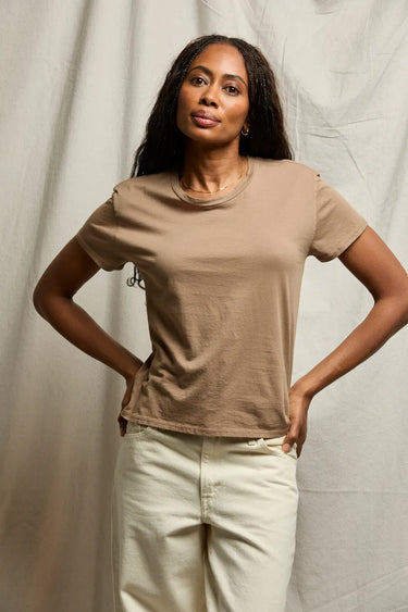 PERFECT WHITE TEE-HARLEY BOXY CREWNECK TEE MOCHA