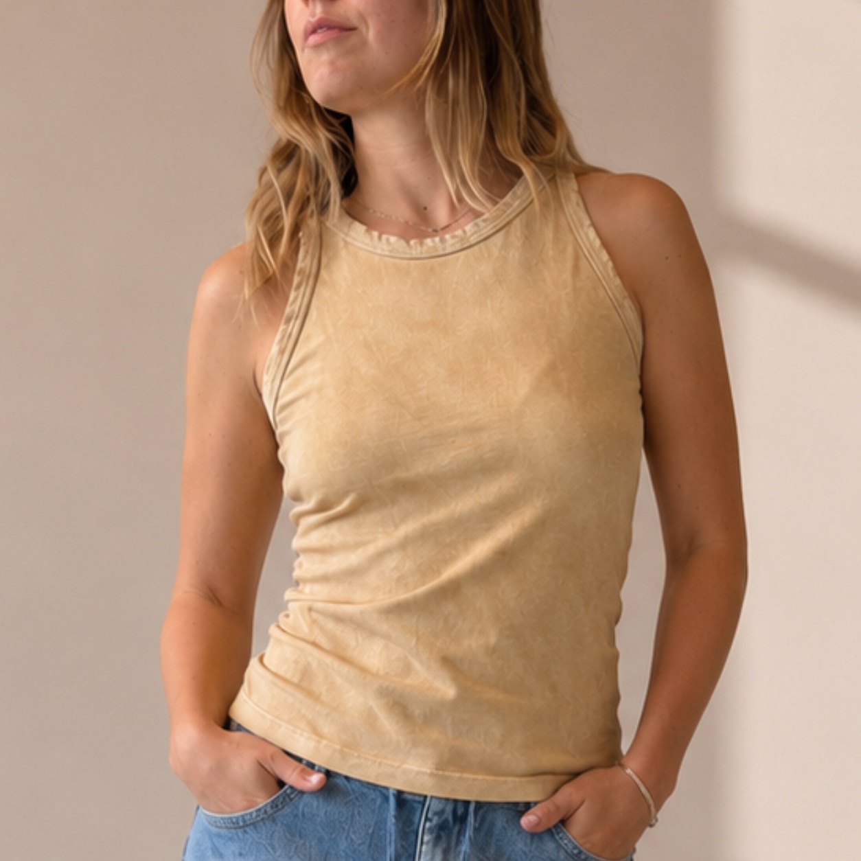 COTTON CITIZEN-STANDARD TANK VINTAGE WHEAT