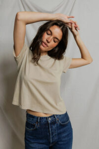 PERFECT WHITE TEE-HARLEY BOXY TEE DRIFTWOOD
