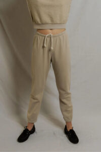 PERFECT WHITE TEE-JOHNNY SWEATPANT DRIFTWOOD