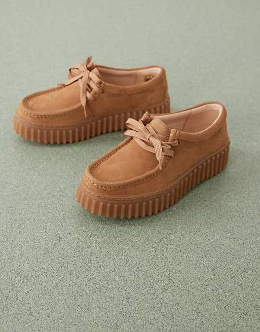 CLARKS-TORHILL BEE LIGHT TAN NUBUCK