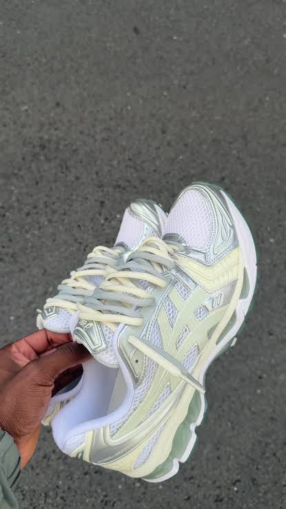 ASICS-GEL-KAYANO 14 WHITE/LIGHT SAGE