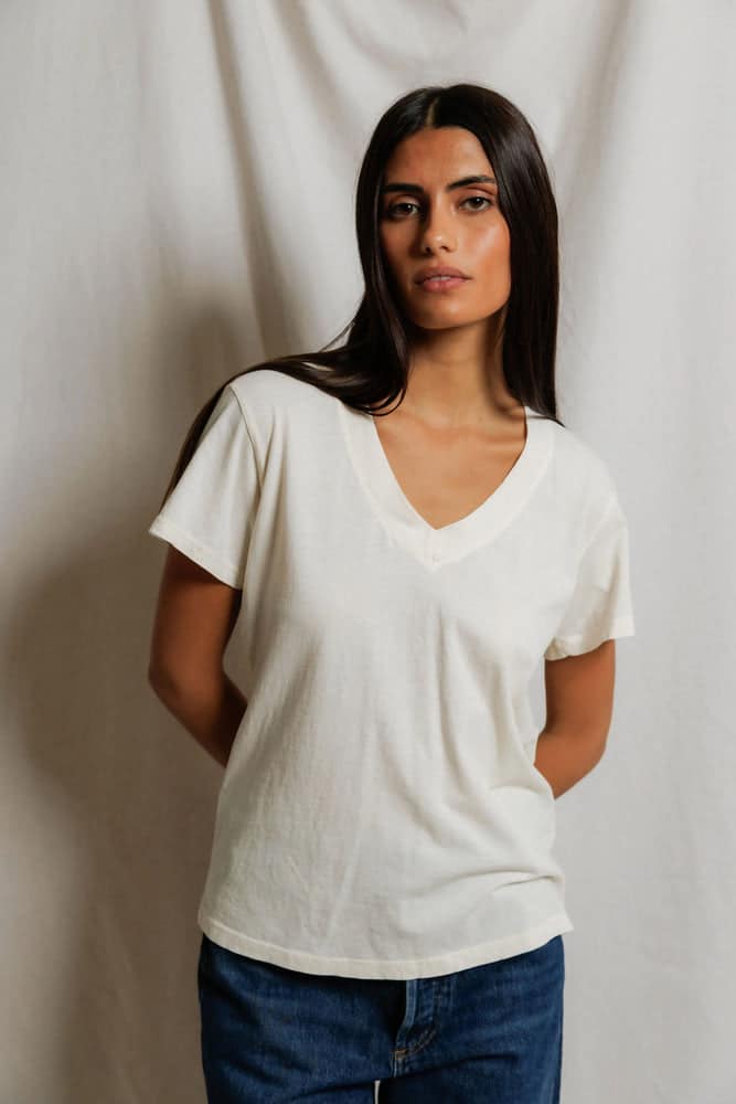 PERFECT WHITE TEE-HENDRIX V-NECK TEE BRIGHT IVORY