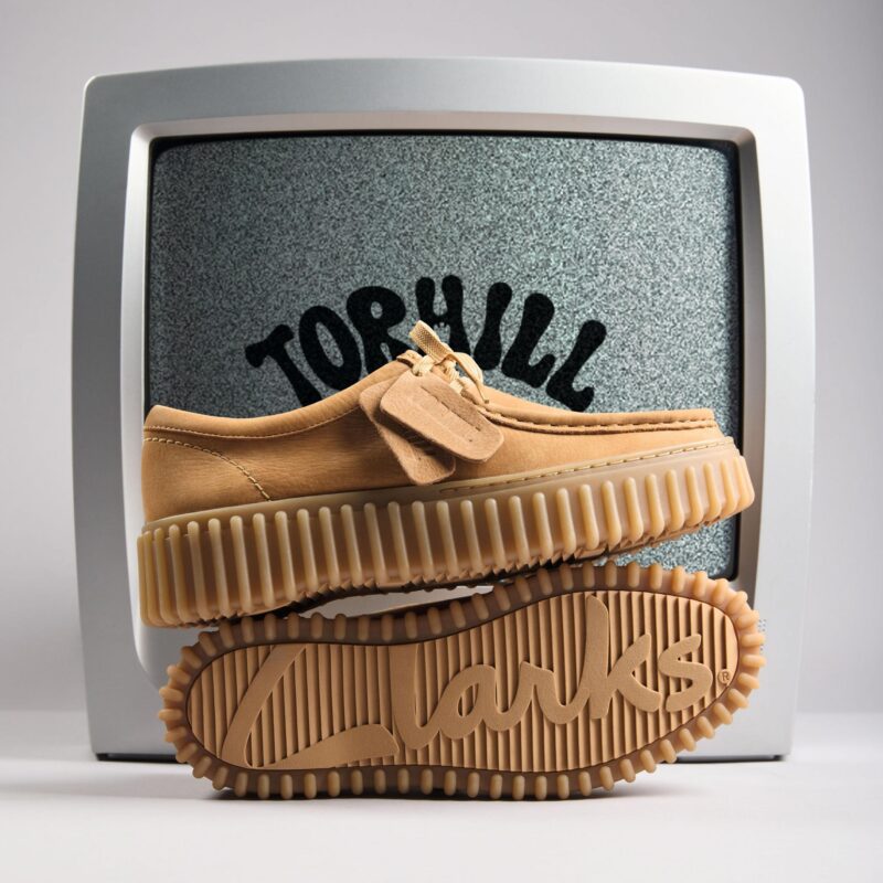 CLARKS-TORHILL BEE LIGHT TAN NUBUCK