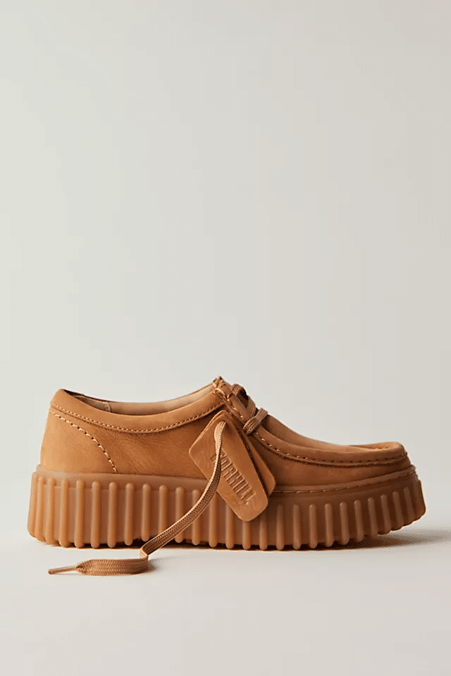 CLARKS-TORHILL BEE LIGHT TAN NUBUCK
